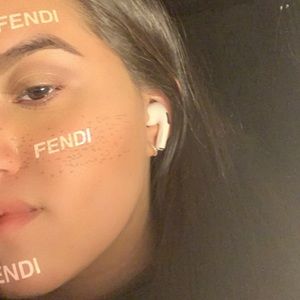 Meet your Posher, Destiny